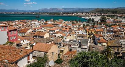 Nafplio នៅលើផែនទី។  nafplion មនោសញ្ចេតនា។  ការកម្សាន្ត និងការទាក់ទាញនៃ Nafplio