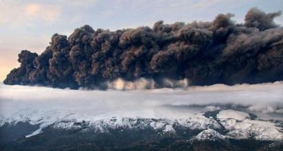 Islandiyadagi Eyjafjallajokull buyuk vulqoni (9 fotosurat) Uzoq nomi bilan vulqon