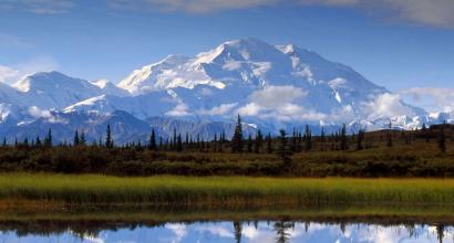 Călătorind prin statul Alaska Ce se învecinează cu Alaska