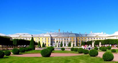 Veľký palác Peterhof - koruna kráľovského sídla