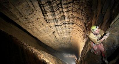 Debunking the photo-myth about the deepest cave in the world of the Krubera - the Krubera Crow