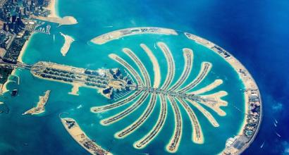 Palm Jumeirah - umelý ostrov v Spojených arabských emirátoch